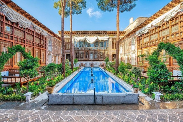 هتل کاخ سرهنگ